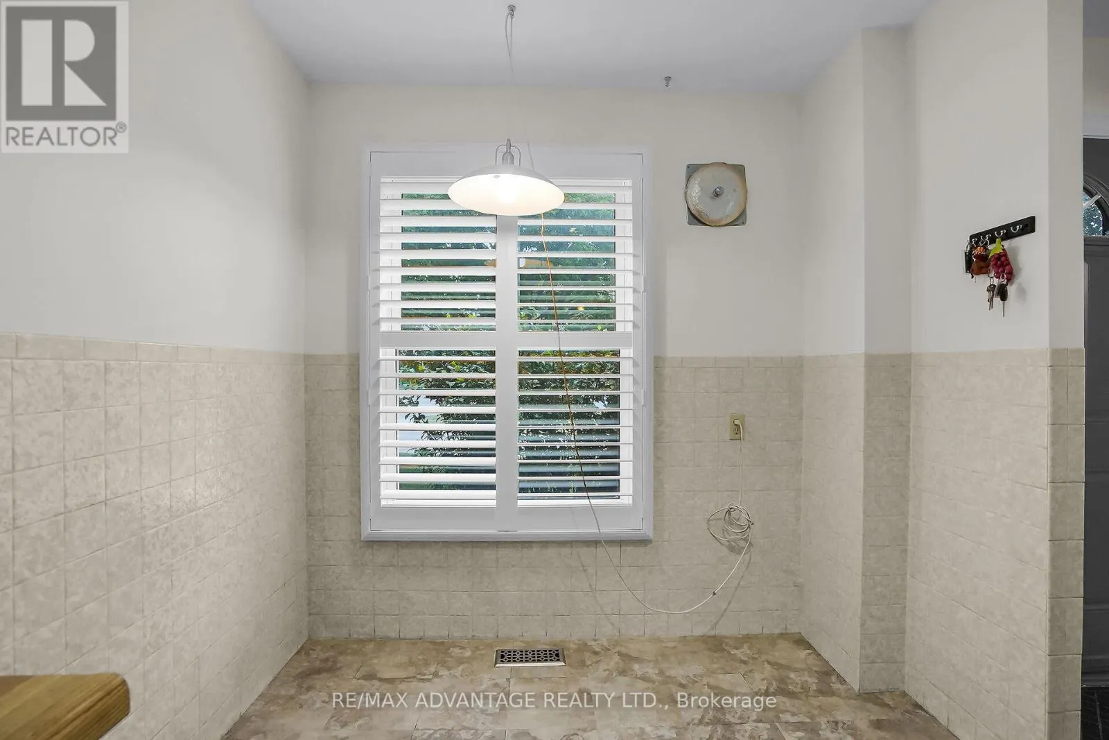 60 - 634 WONDERLAND ROAD S, #60