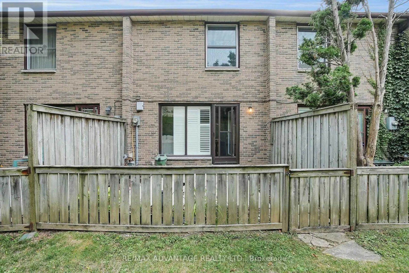 60 - 634 WONDERLAND ROAD S, #60