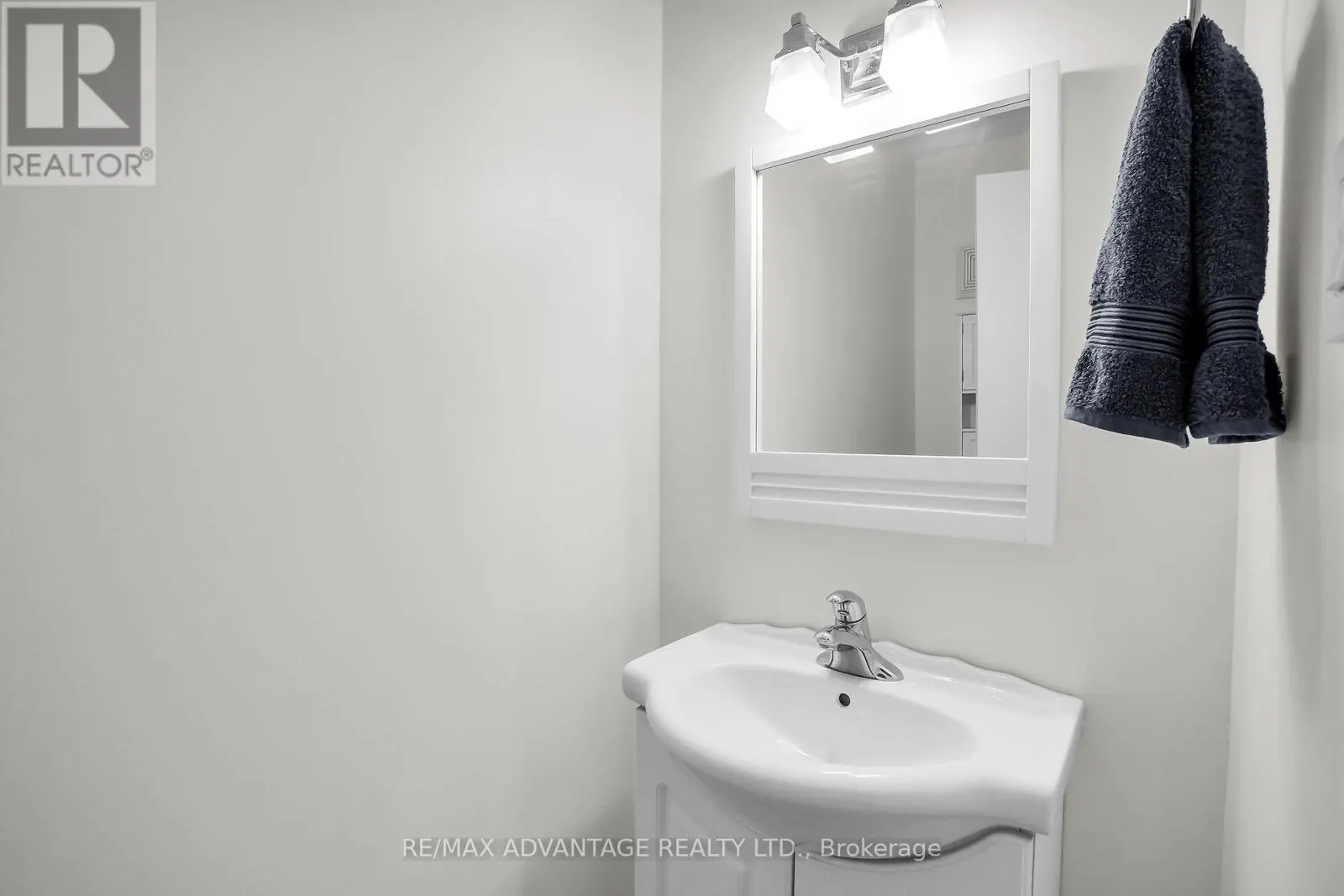 60 - 634 WONDERLAND ROAD S, #60