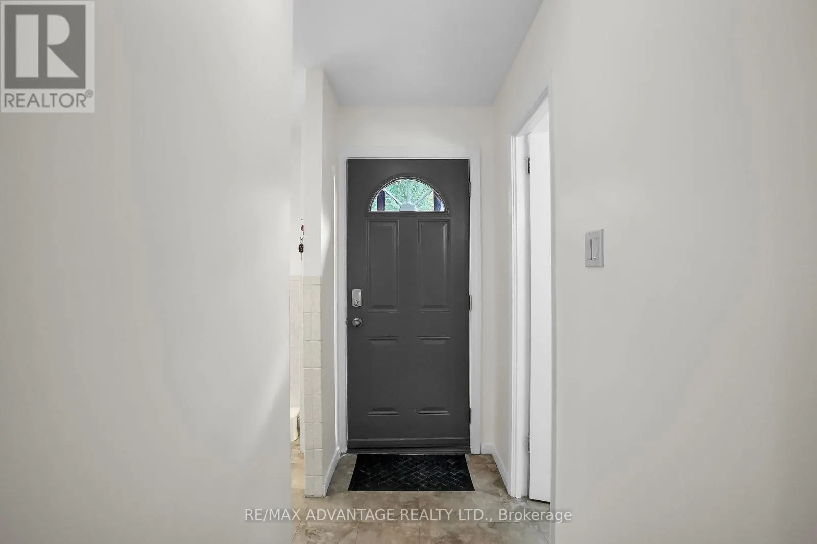 60 - 634 WONDERLAND ROAD S, #60