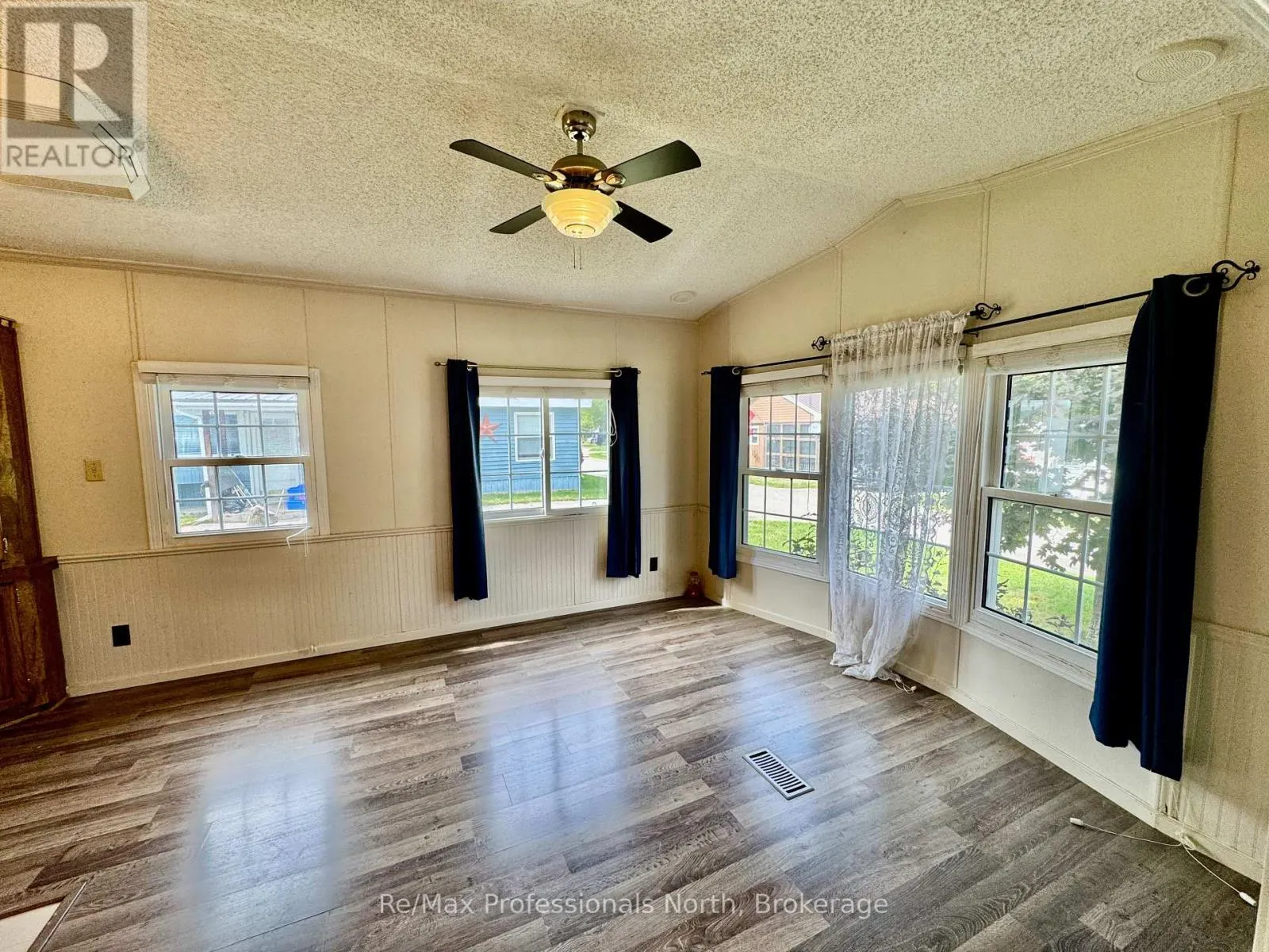 62 - 1007 RACOON ROAD, #62