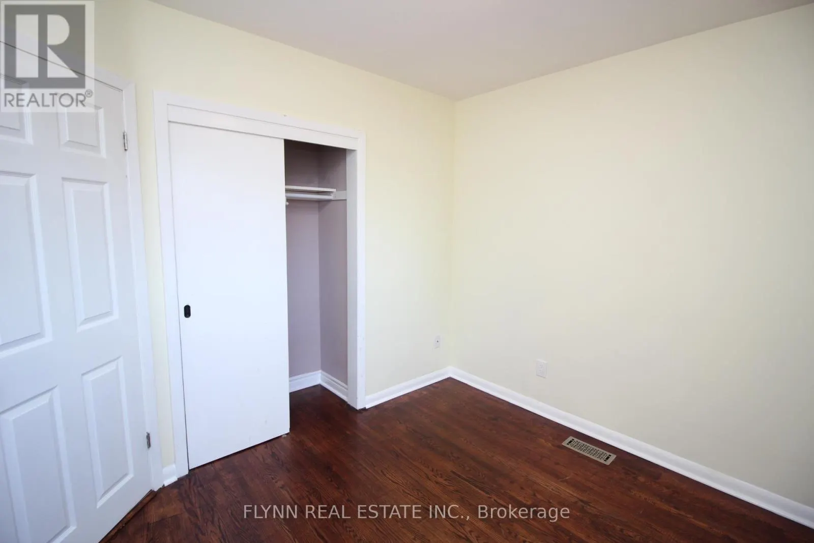 UPPER - 7139 WARDEN AVENUE