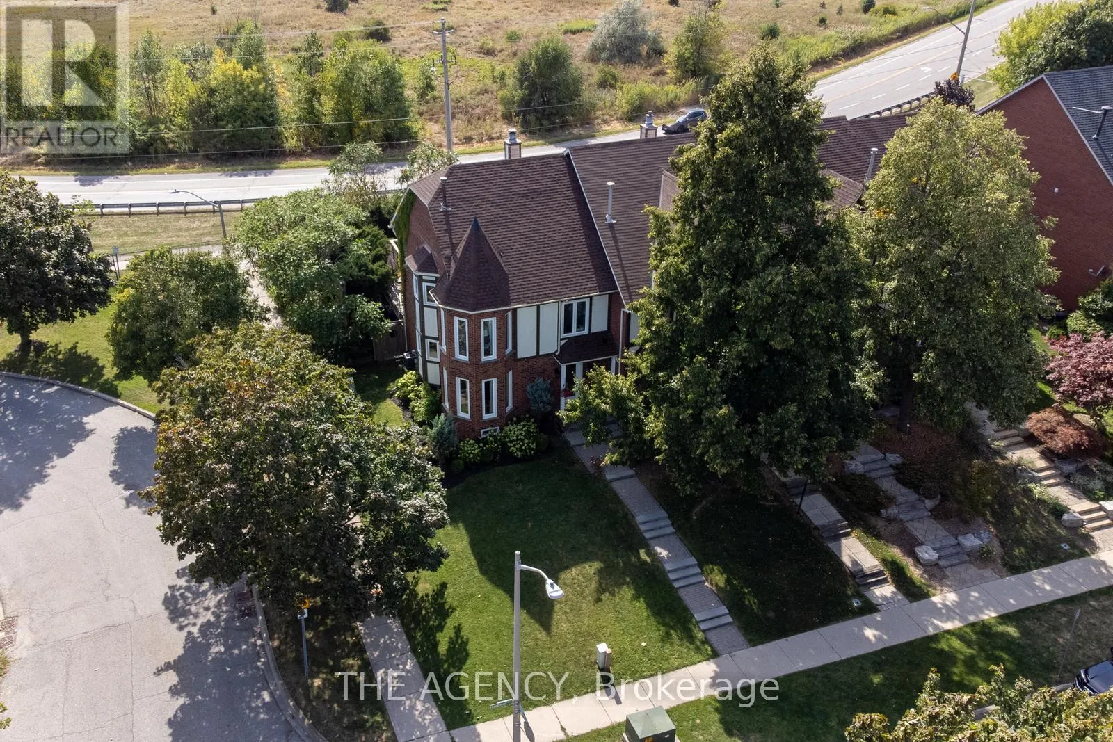 26 HARBOUR DRIVE