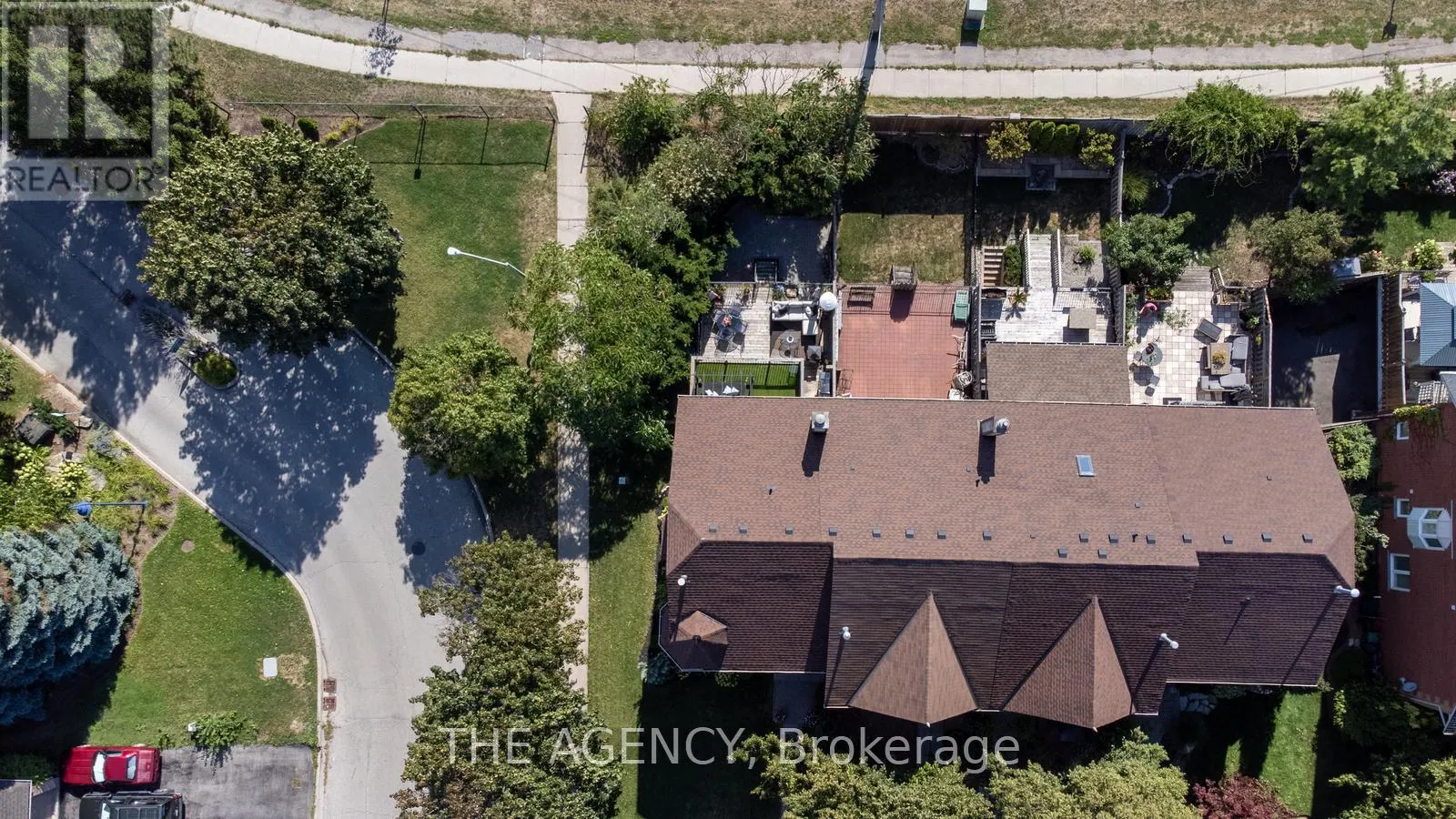 26 HARBOUR DRIVE