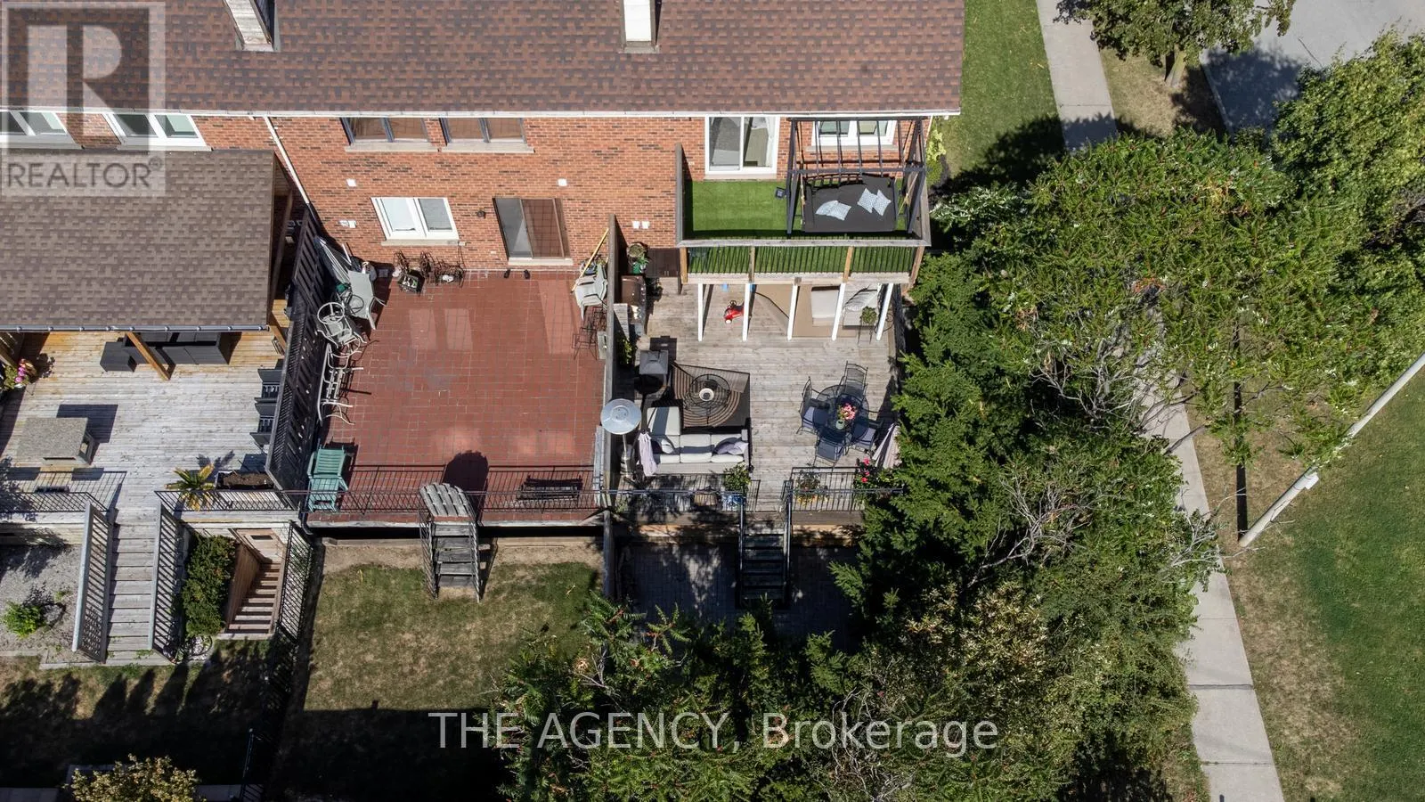 26 HARBOUR DRIVE