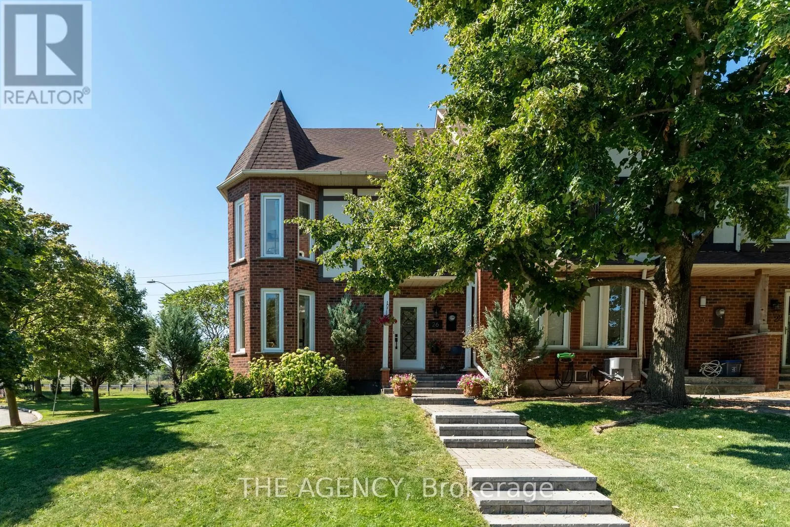 26 HARBOUR DRIVE