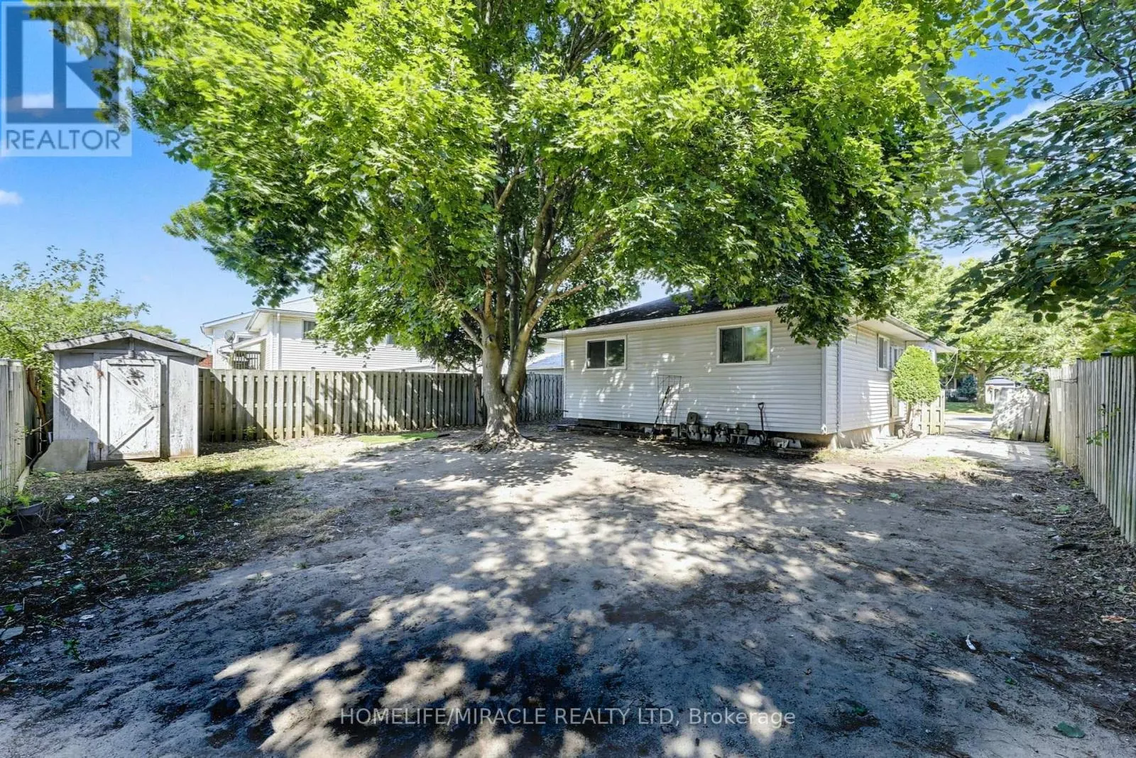 291 PORTSMOUTH CRESCENT E