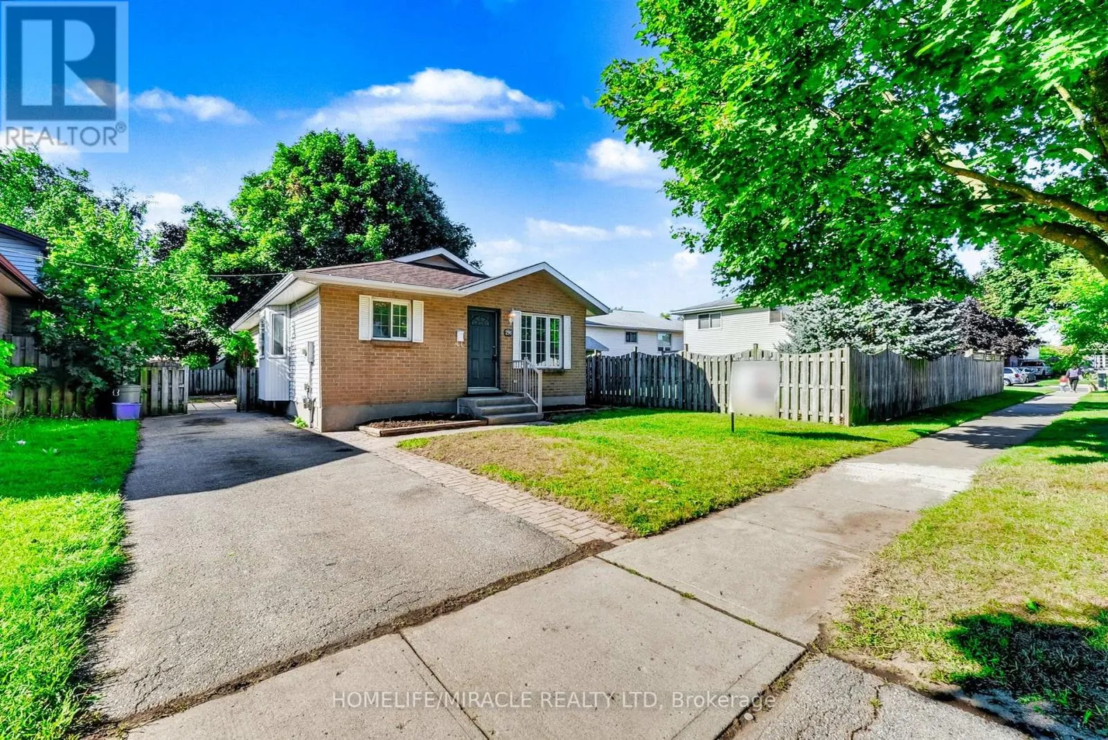 291 PORTSMOUTH CRESCENT E
