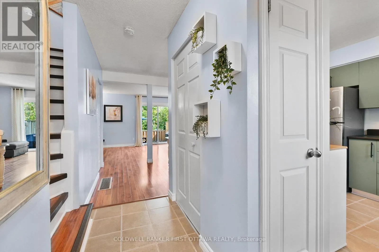 1351 BAKKER COURT