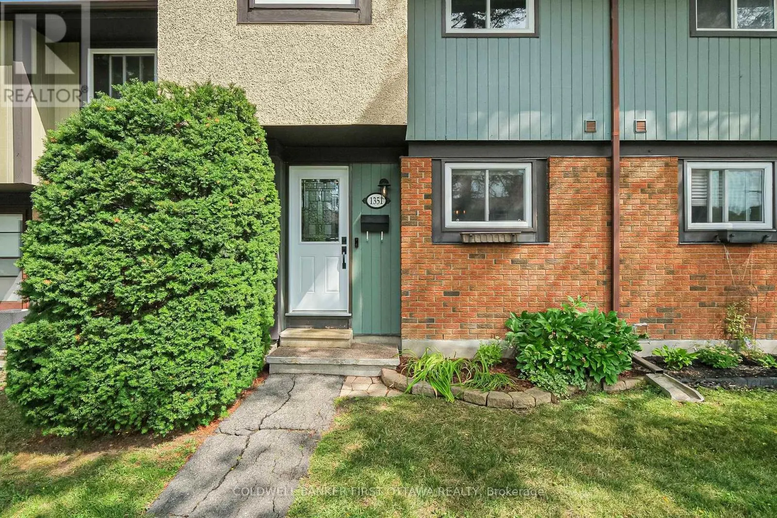 1351 BAKKER COURT