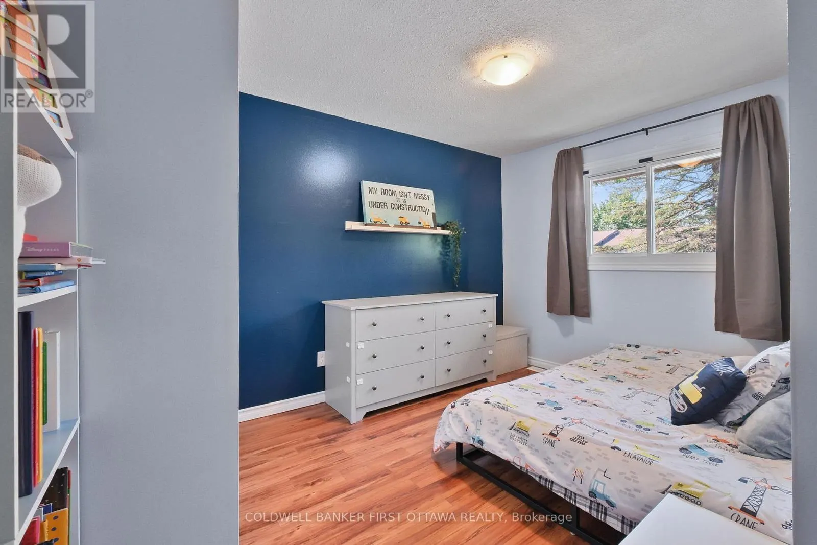 1351 BAKKER COURT
