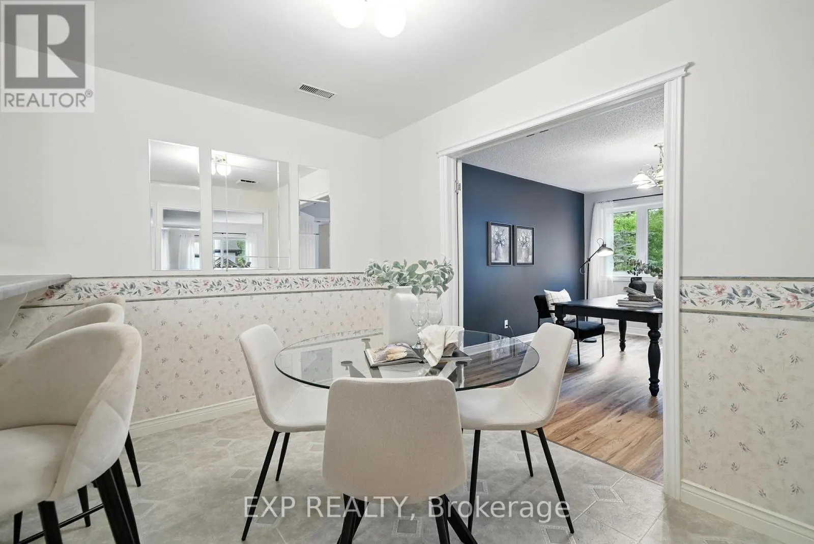 511 - 245 ELGIN STREET W, #511