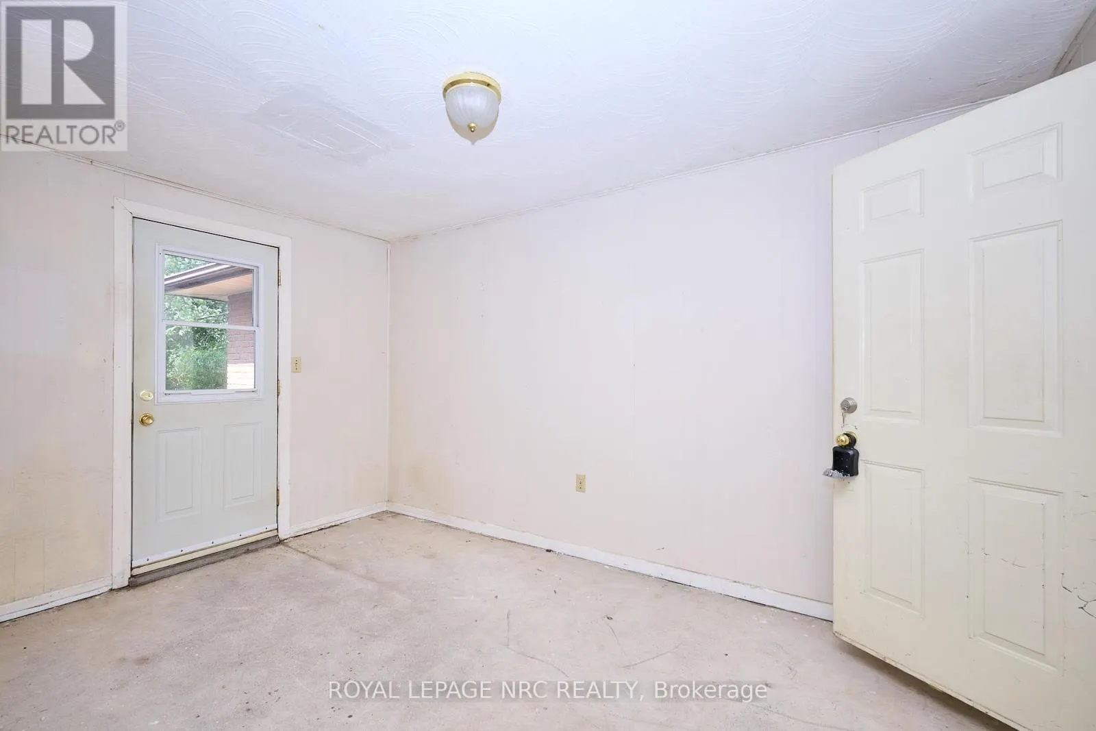 4737 MONTROSE ROAD