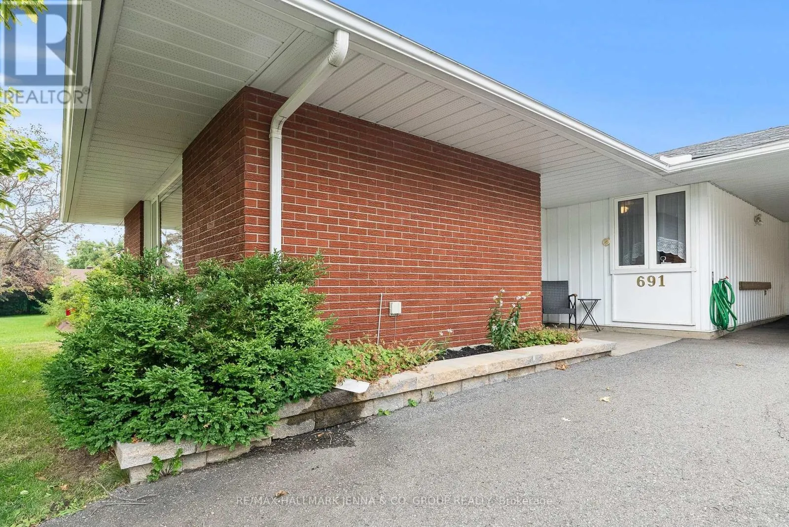 691 FIELDING DRIVE