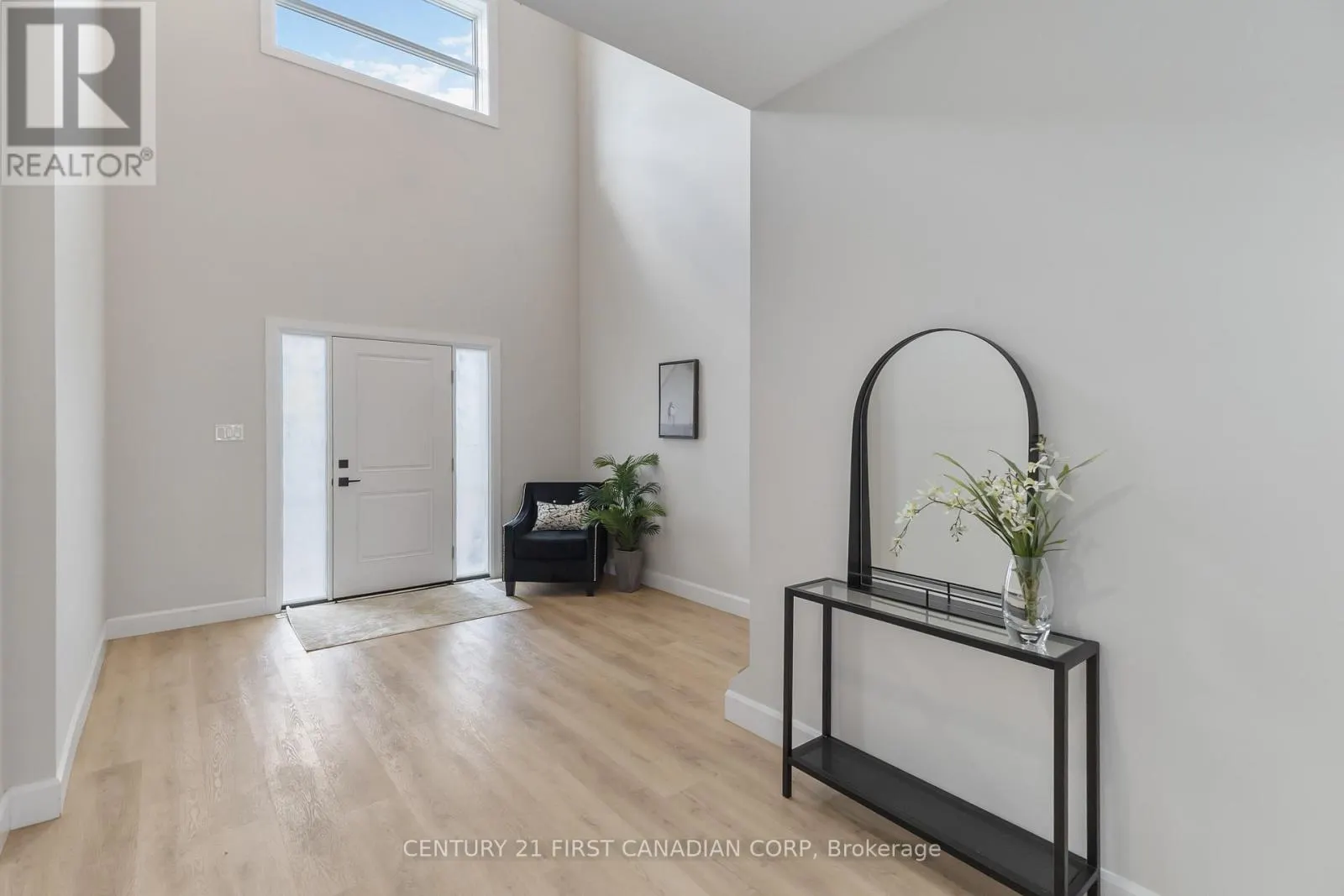 6707 ROYAL MAGNOLIA AVENUE