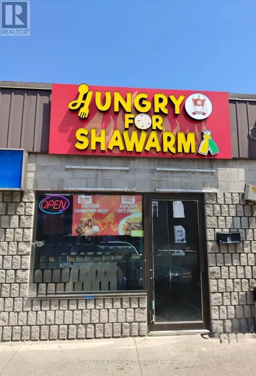 3 - 581 MAIN ST E STREET E