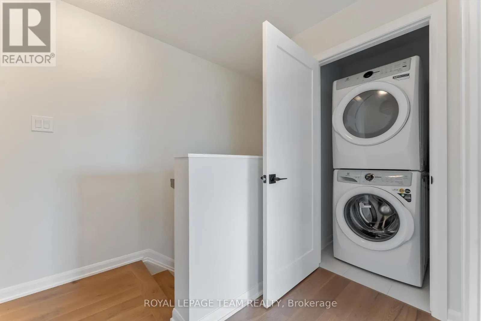 719 ARCADIAN PRIVATE