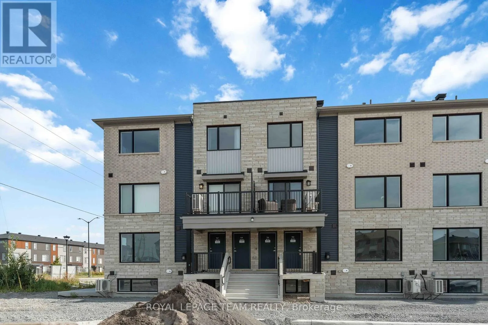 719 ARCADIAN PRIVATE