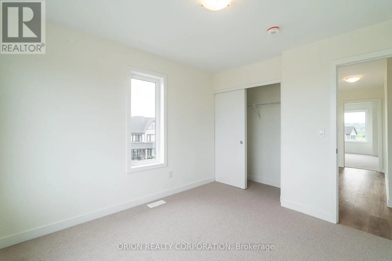 19 - 160 DENSMORE ROAD