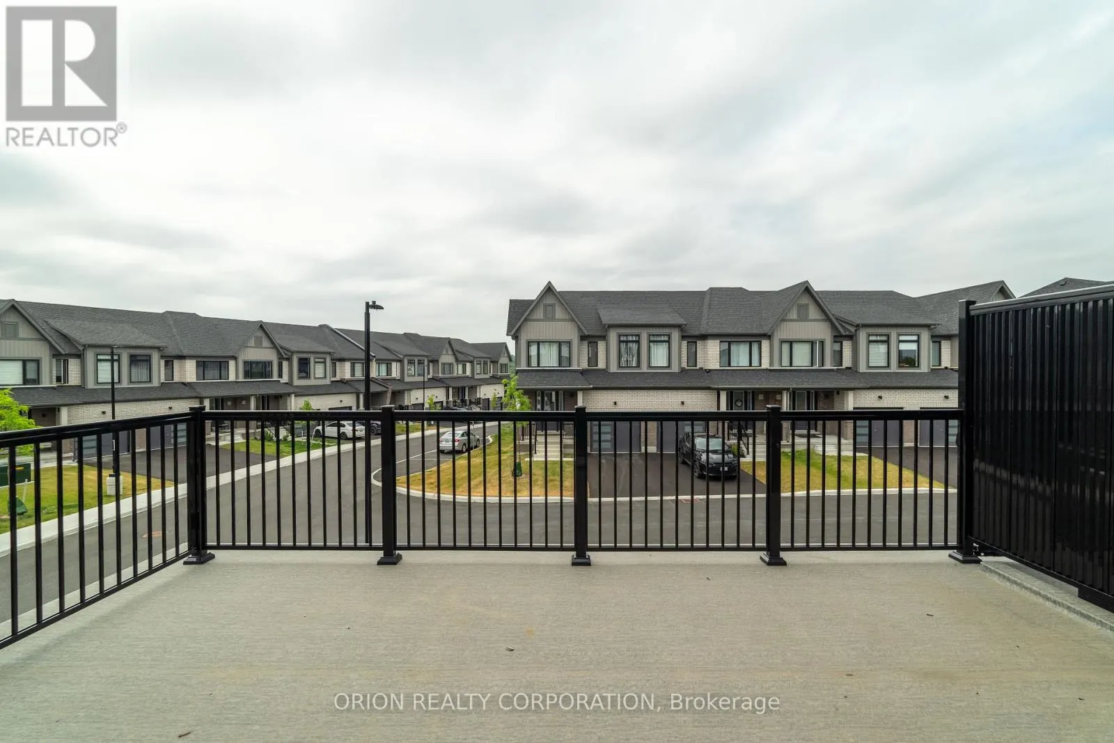 19 - 160 DENSMORE ROAD