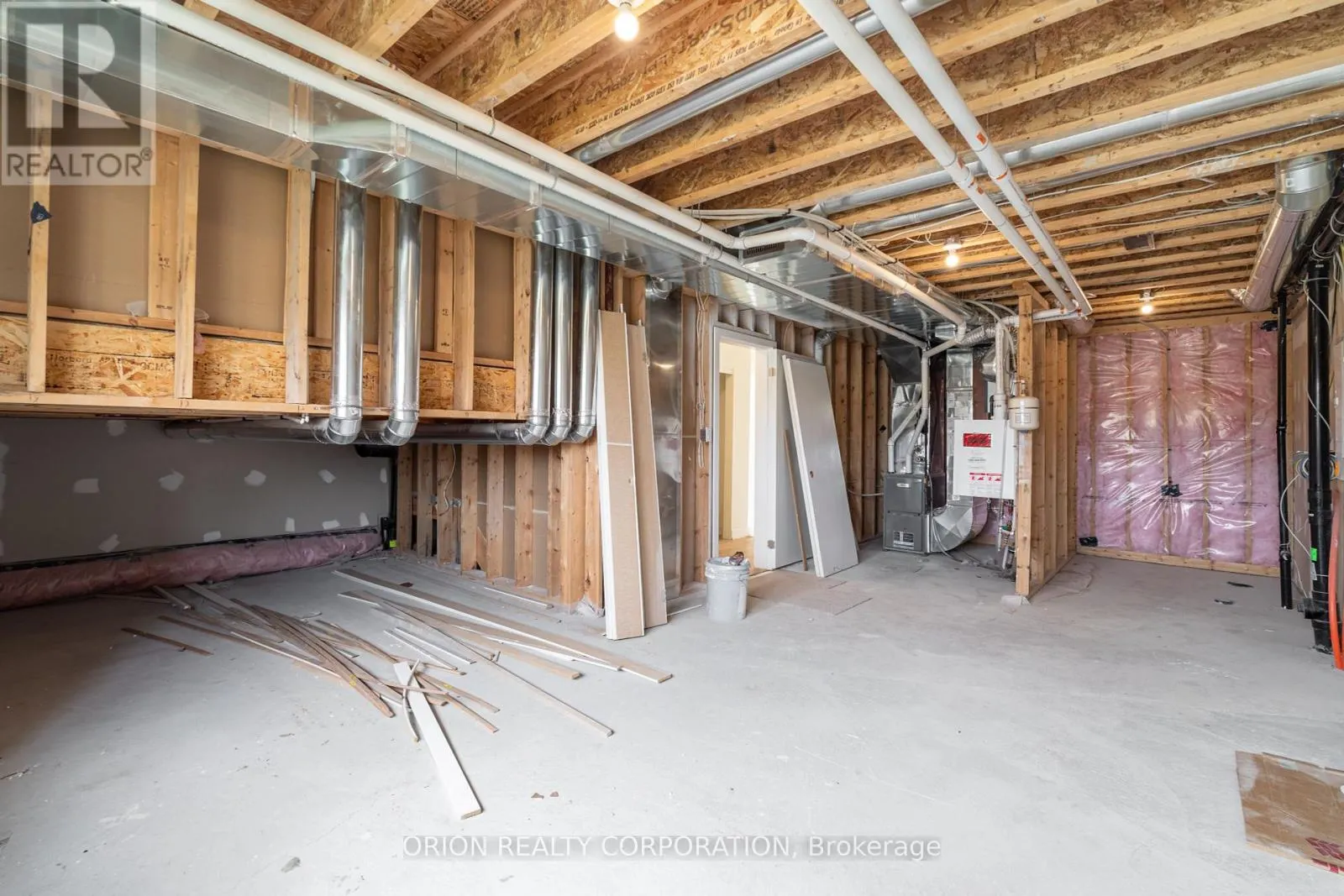 19 - 160 DENSMORE ROAD