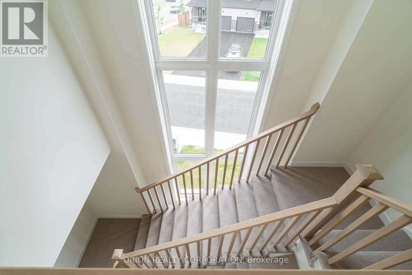 19 - 160 DENSMORE ROAD