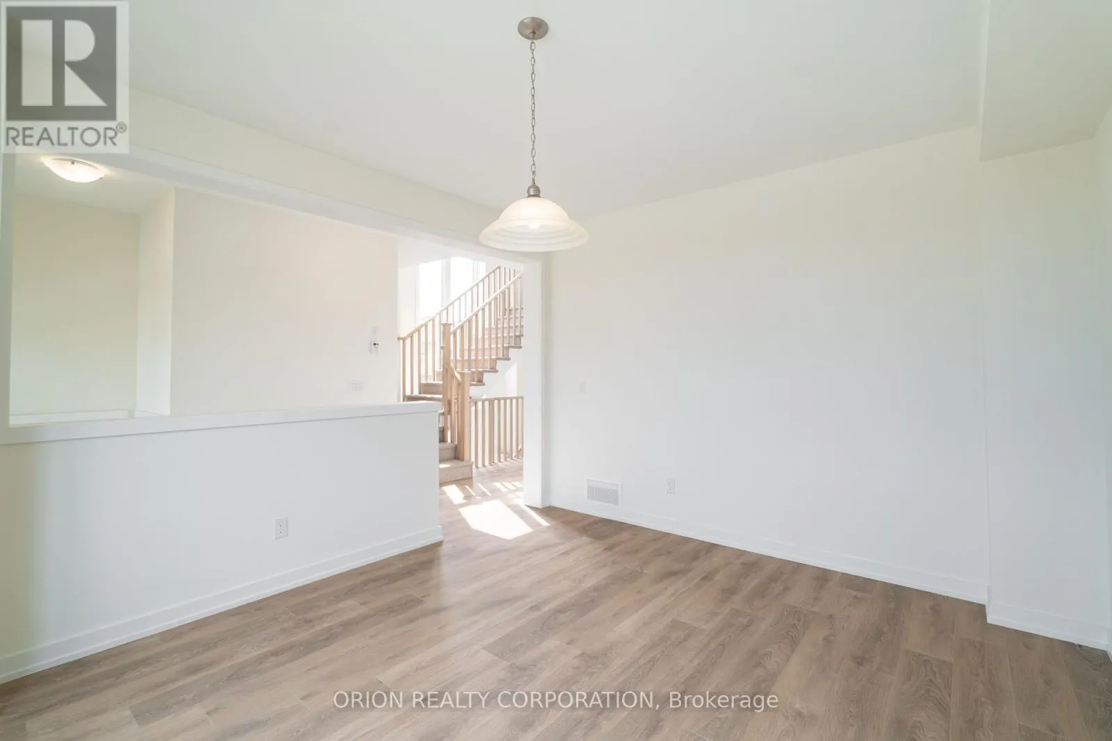 19 - 160 DENSMORE ROAD