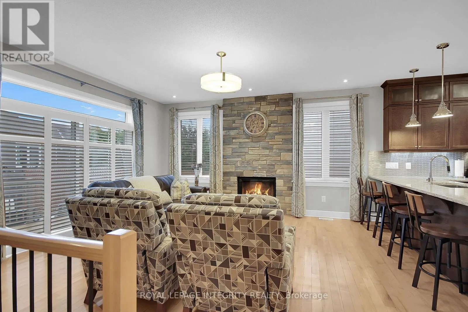 15 YORK CROSSING