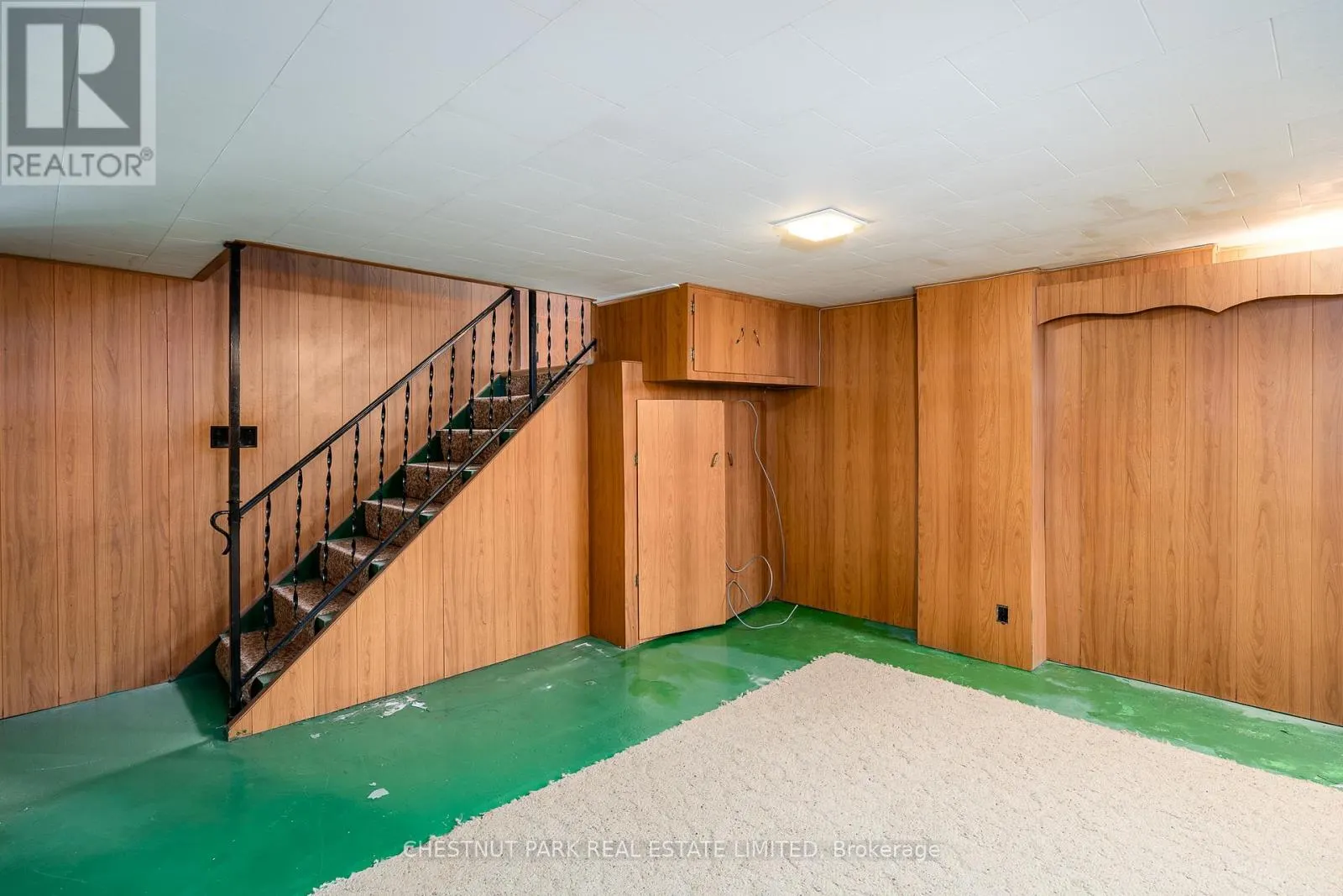 9 DOWNES AVENUE