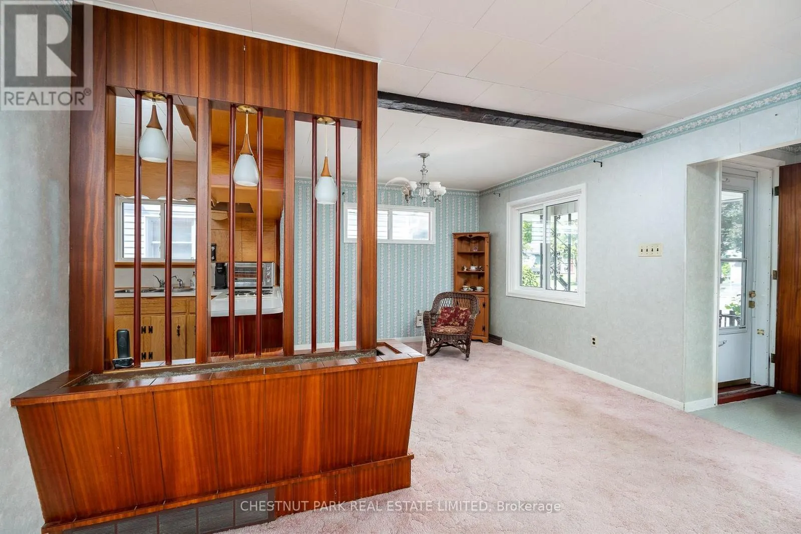 9 DOWNES AVENUE