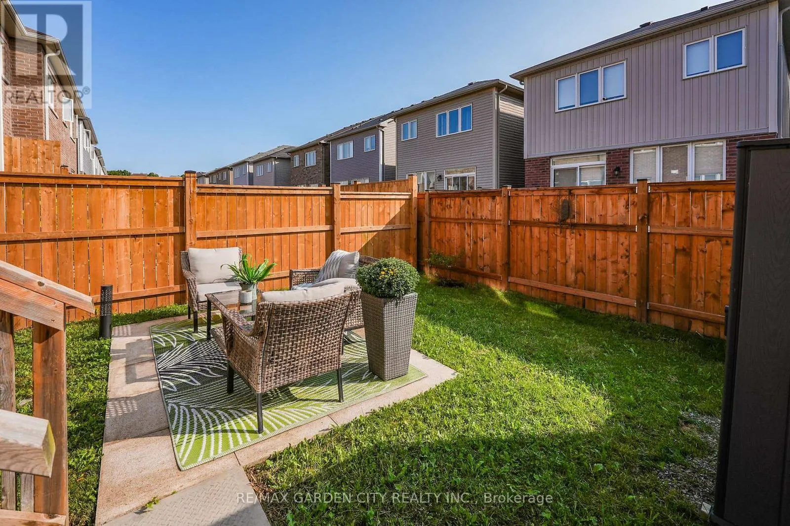 7774 REDBUD LANE