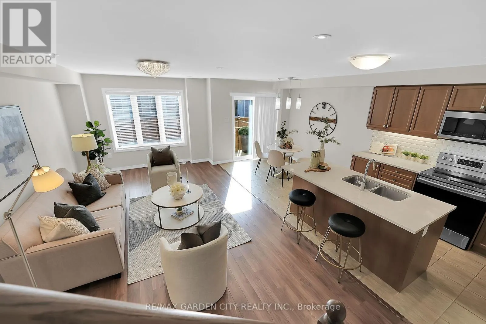 7774 REDBUD LANE