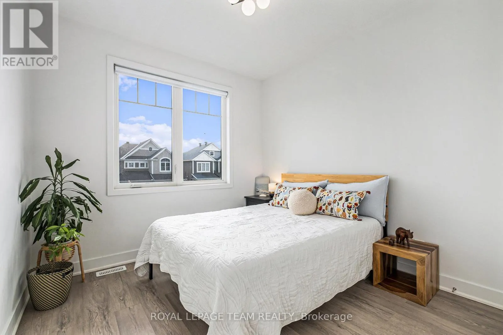 622 MALAHAT WAY