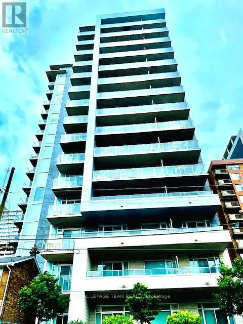316 - 255 BAY STREET