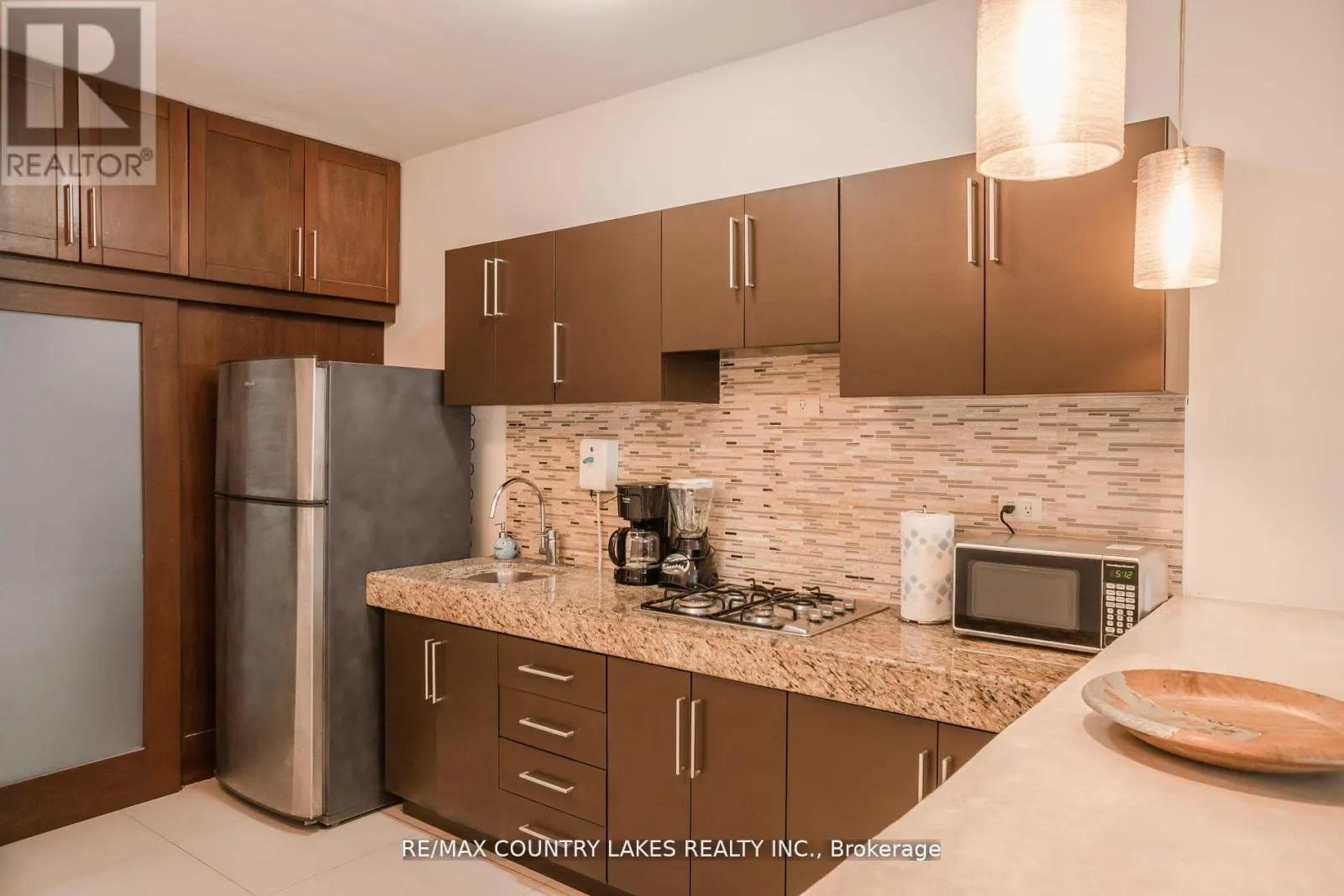 301C - LUZ CHEMUYIL STREET W