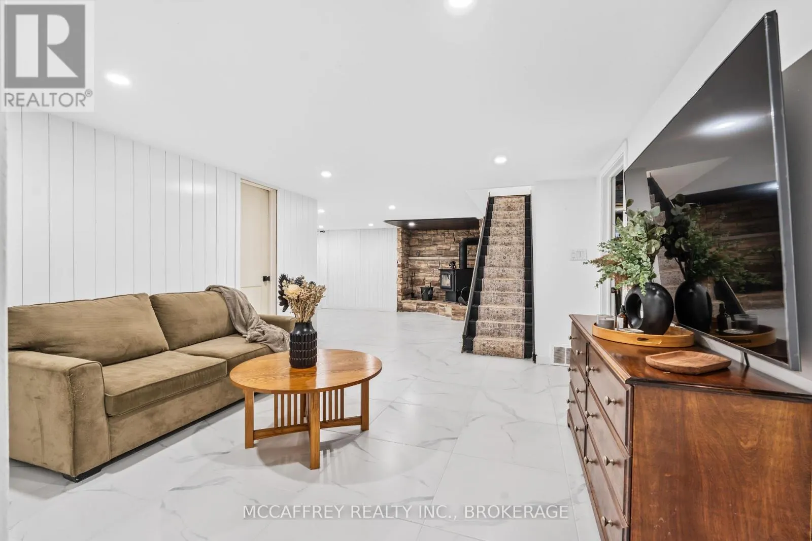 2055 SWITZERVILLE ROAD