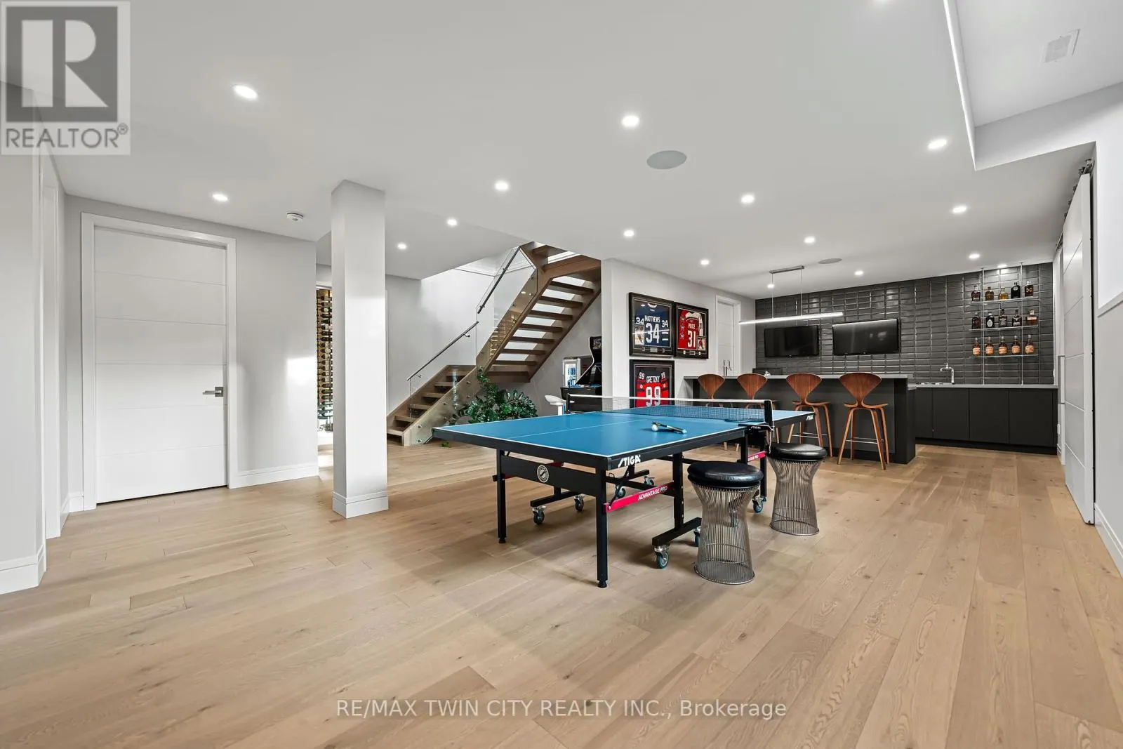 1826 MOSER YOUNG ROAD