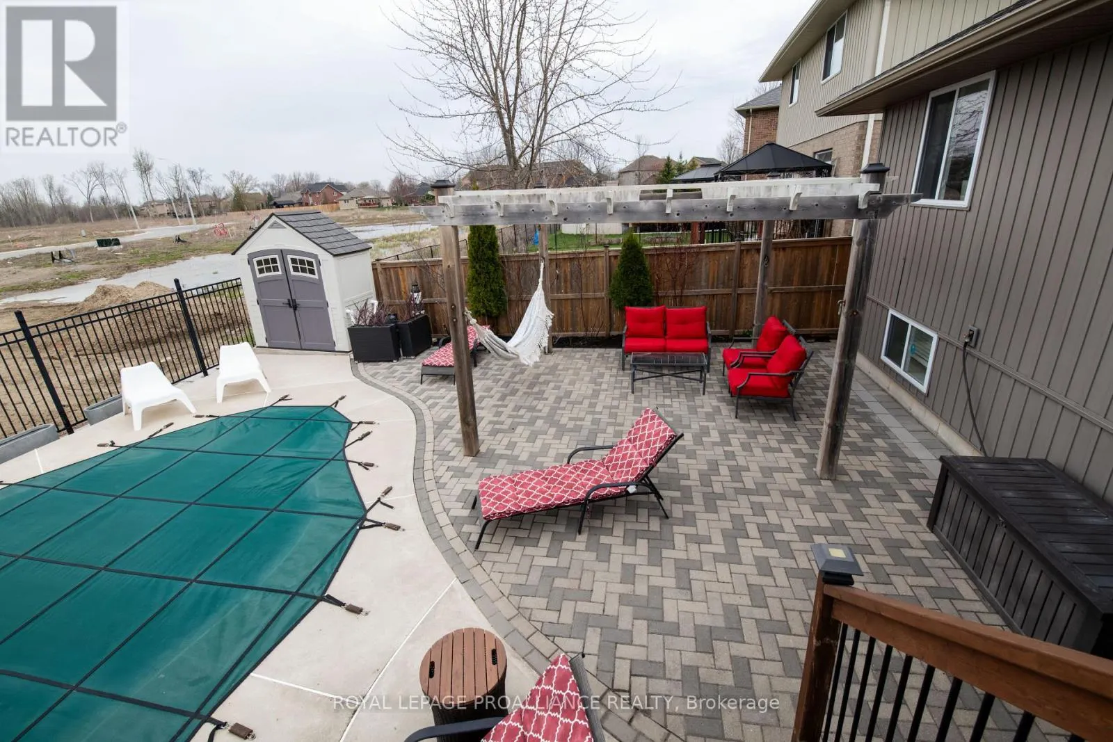 28 BUTTERNUT COURT