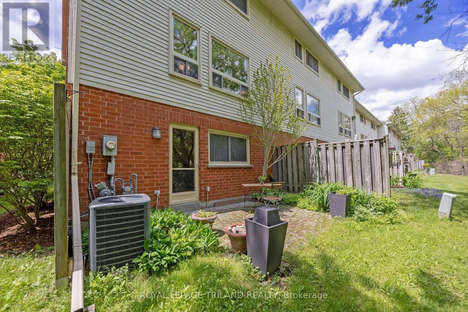 23 - 683 WINDERMERE ROAD, #23