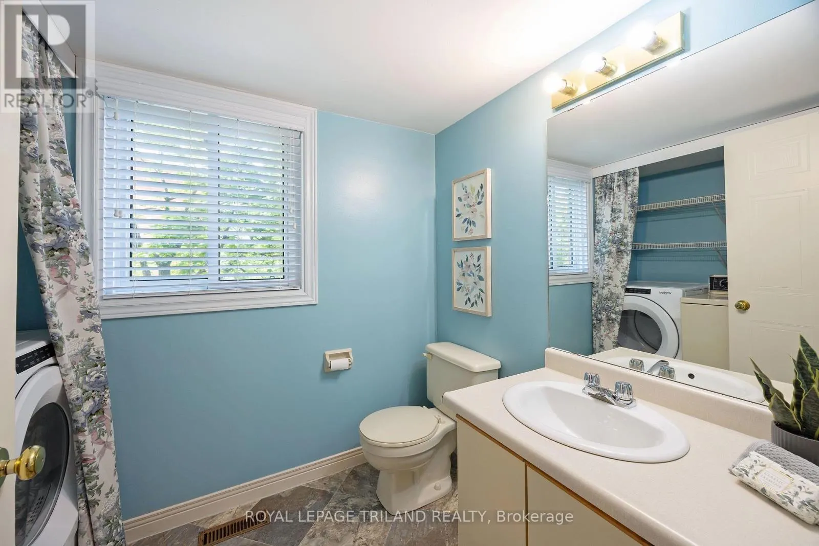23 - 683 WINDERMERE ROAD, #23