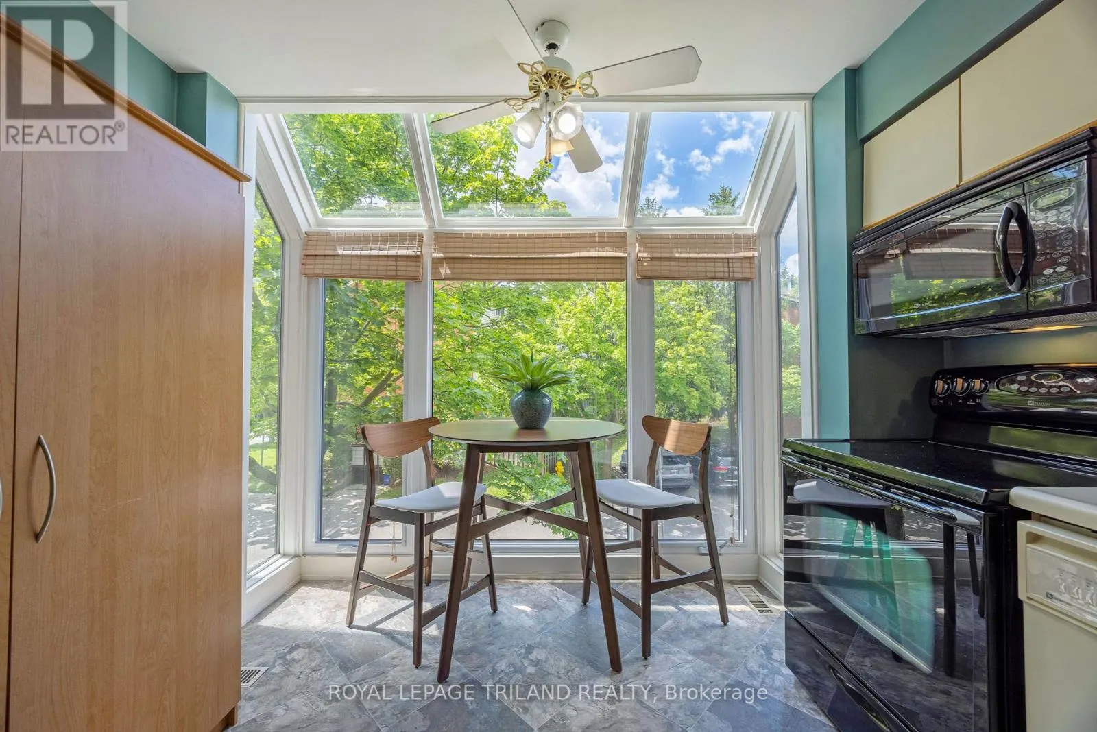 23 - 683 WINDERMERE ROAD, #23
