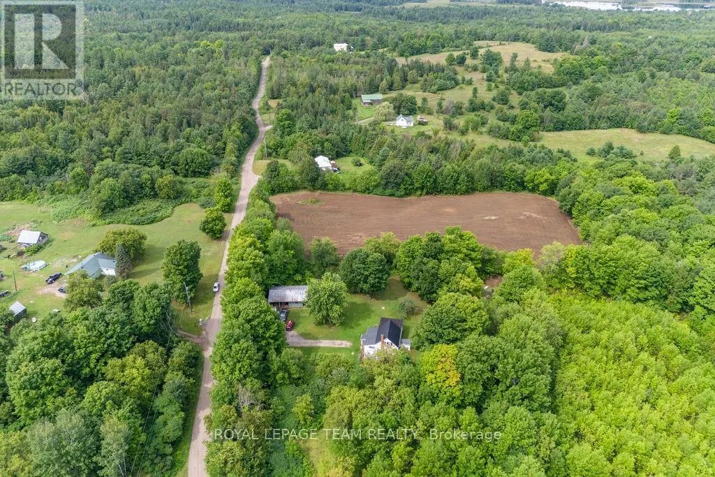 1448 PERRAULT ROAD