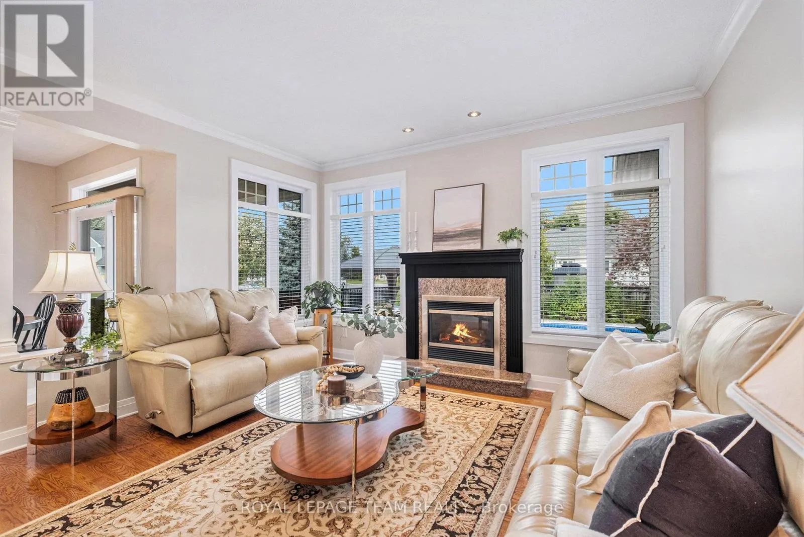 34 ROCHELLE DRIVE