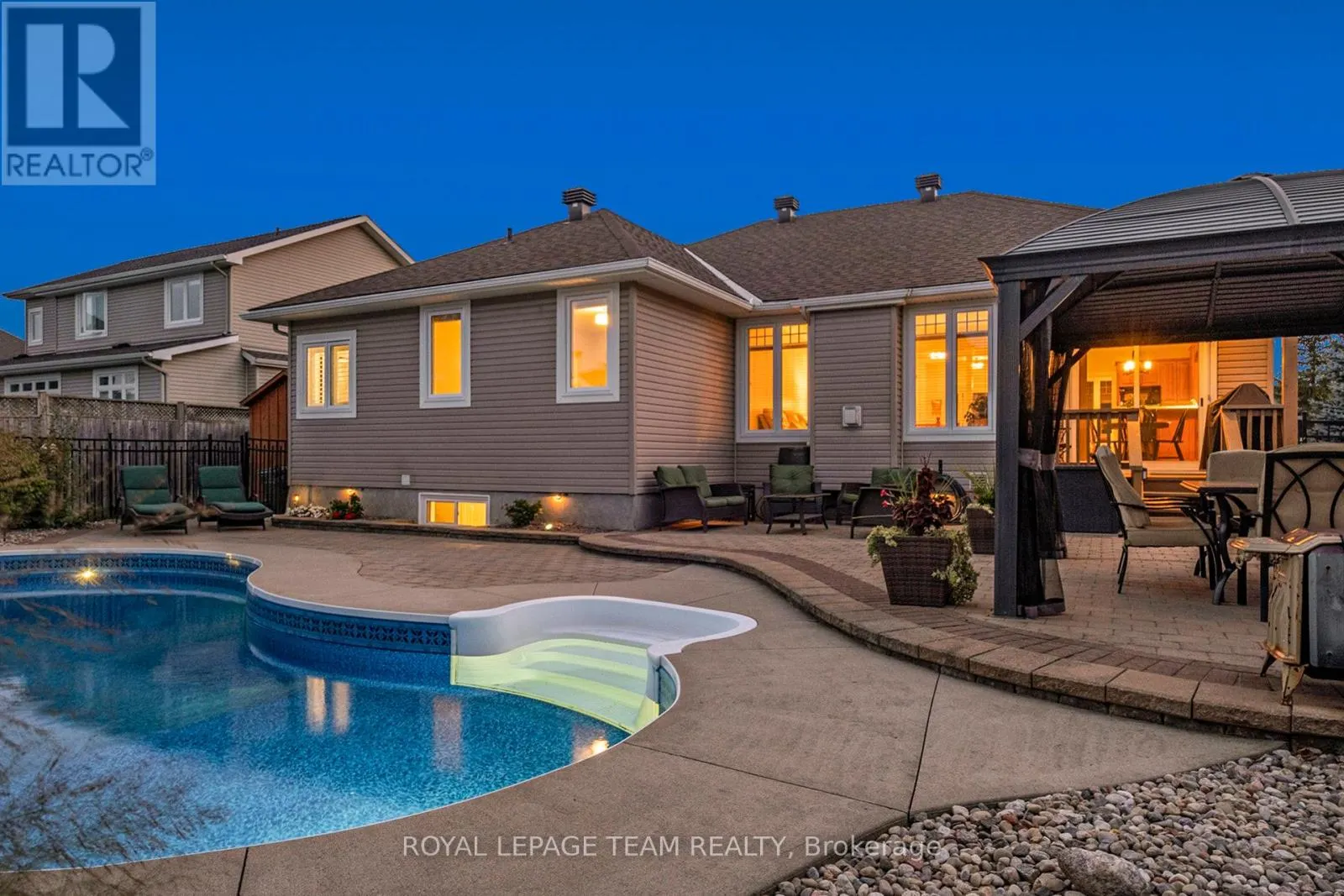 34 ROCHELLE DRIVE