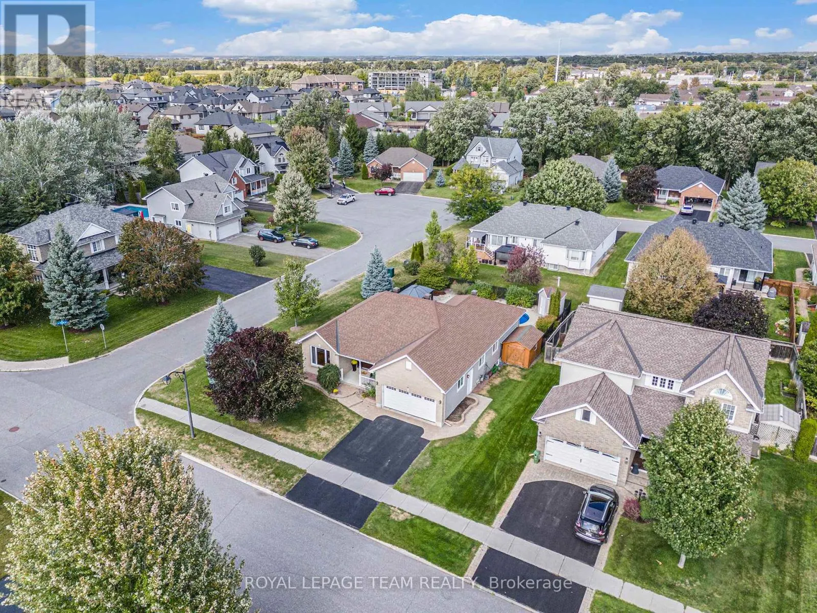 34 ROCHELLE DRIVE