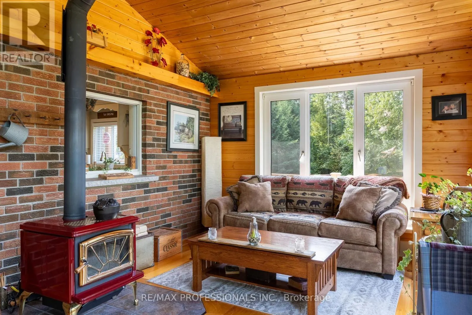 127 SOUTH LANCELOT ROAD