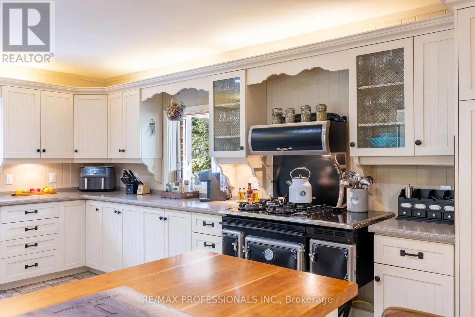 127 SOUTH LANCELOT ROAD
