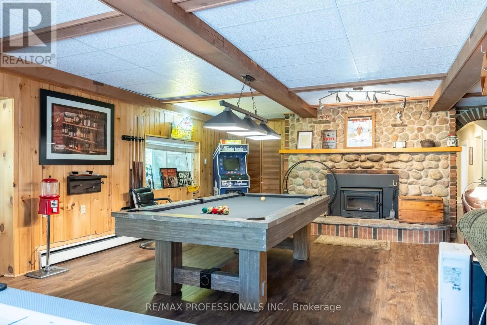 127 SOUTH LANCELOT ROAD