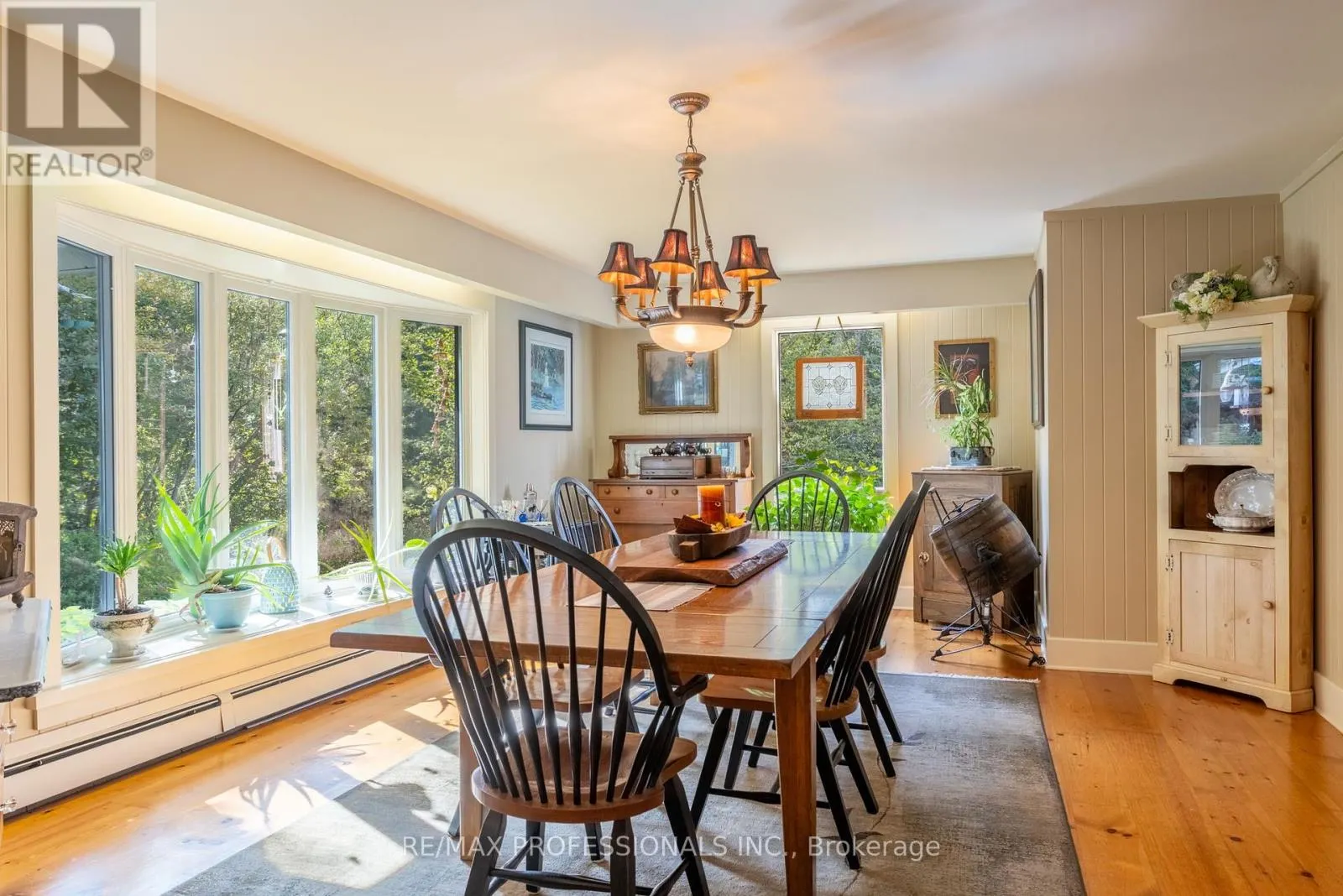 127 SOUTH LANCELOT ROAD