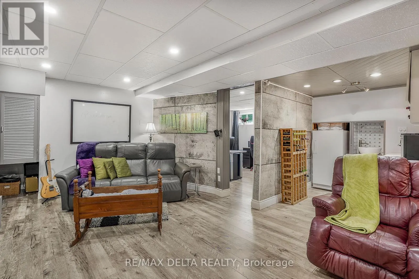381 DALRYMPLE DRIVE